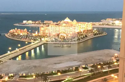 Apartment - 1 Bedroom - 2 Bathrooms for rent in Porto Arabia - The Pearl Island - Doha