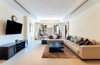 Apartment - 1 Bedroom - 2 Bathrooms for sale in East Porto Drive - Porto Arabia - The Pearl Island - Doha