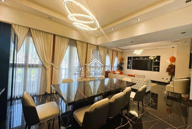956382 - Property Image 2