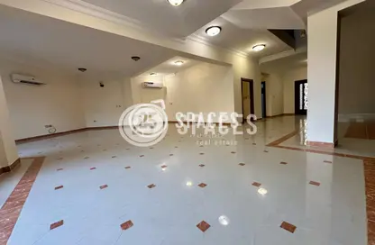Villa - 3 Bedrooms - 4 Bathrooms for rent in East Gate - West Bay Lagoon - Doha