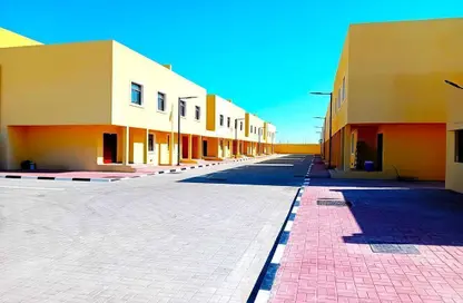 فيلا - 4 غرف نوم - 4 حمامات للايجار في حدائق العين - عين خالد - عين خالد - الدوحة