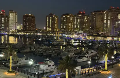 تاون هاوس - 2 غرف نوم - 3 حمامات للايجار في طريق بورتو الغربي - بورتو أرابيا - جزيرة اللؤلؤة - الدوحة