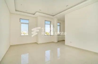 Villa - 7 Bedrooms - 7+ Bathrooms for sale in Simaisma Street - Umm Ghuwailina - Doha