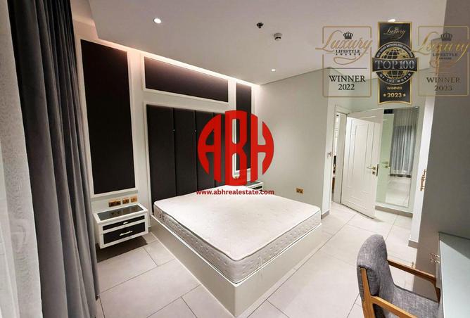 989388 - Property Image 3