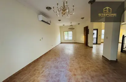 مجمع سكني - 4 غرف نوم - 4 حمامات للايجار في شارع الوعب - الوعب - الدوحة
