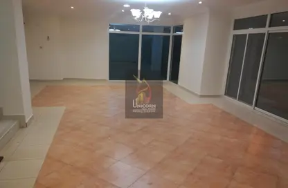 Compound - 3 Bedrooms - 4 Bathrooms for rent in Old Airport Road - Old Airport Road - Doha