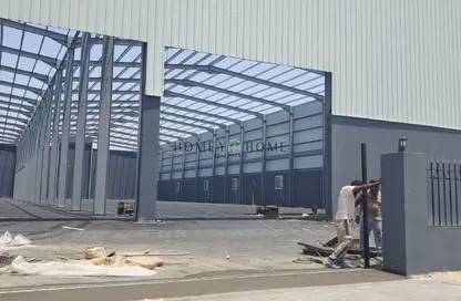 مساحات مكتبية - استوديو - 8 حمامات للايجار في شارع الصناعية الشرقي - بركة العوامر - الوكرة