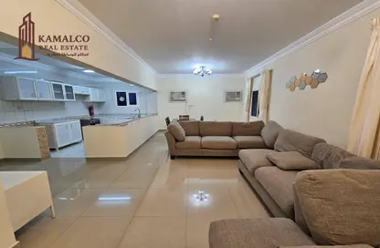 Apartment - 2 Bedrooms - 2 Bathrooms for rent in Al Mansoura - Doha