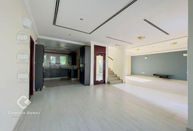 963385 - Property Image 2