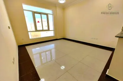 Apartment - 2 Bedrooms - 2 Bathrooms for rent in Al Mansoura - Al Mansoura - Doha