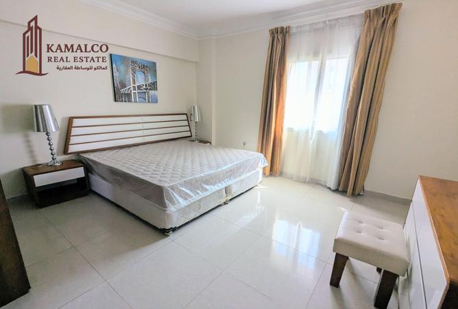 932870 - Property Image 3