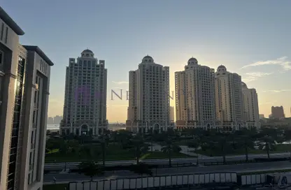 Apartment - 3 Bedrooms - 5 Bathrooms for rent in Giardino Apartments - The Pearl Island - Doha