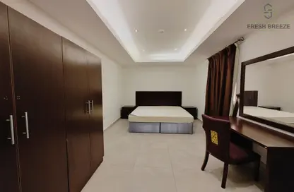 Apartment - 2 Bedrooms - 2 Bathrooms for rent in Umm Ghwailina Comm - Umm Ghuwalina - Umm Ghuwailina - Doha