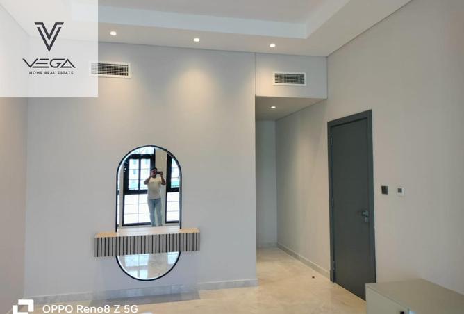 900682 - Property Image 3