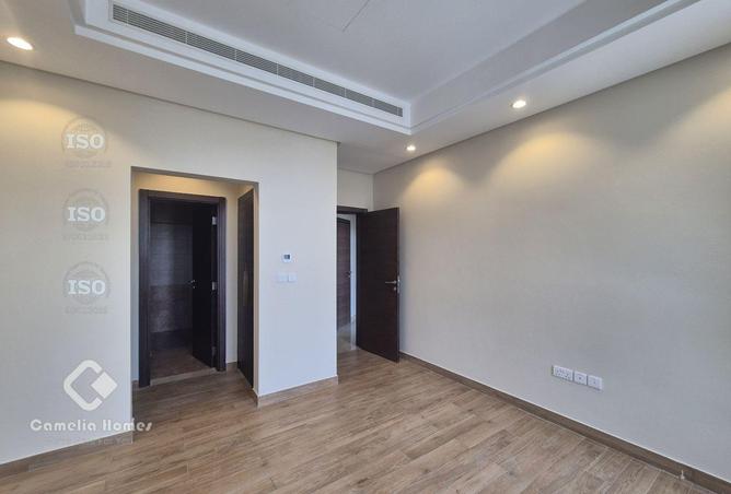 995463 - Property Image 3