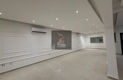 مجمع سكني - 5 غرف نوم - 5 حمامات للايجار في شارع الوعب - الوعب - الدوحة