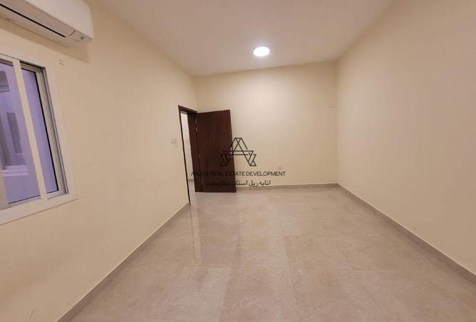 954247 - Property Image 3