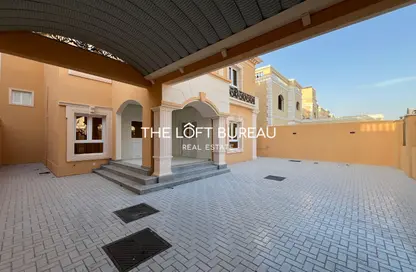 Villa - 5 Bedrooms - 5 Bathrooms for rent in Al Duhail North - Al Duhail - Doha