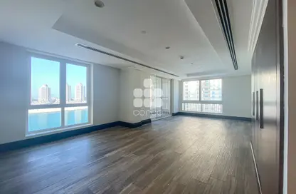 Empty Room image for: Apartment - 1 Bedroom - 1 Bathroom for rent in Tower 6 - Viva Bahriyah - The Pearl Island - Doha, Image 1