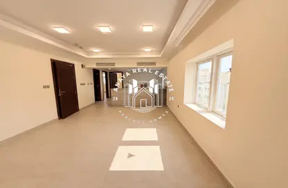 Apartment - 2 Bedrooms - 3 Bathrooms for rent in Al Mansoura - Al Mansoura - Doha