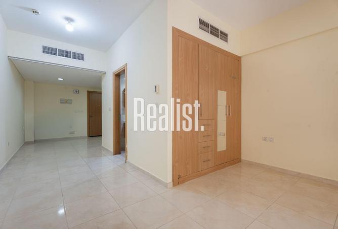 952070 - Property Image 3