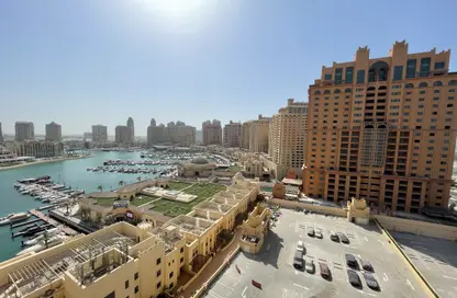 Apartment - 1 Bedroom - 2 Bathrooms for rent in Tower 18 - Porto Arabia - The Pearl Island - Doha