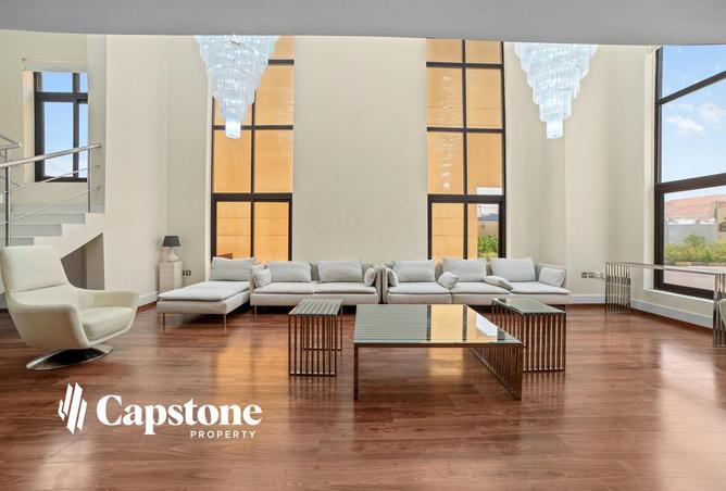938092 - Property Image 2