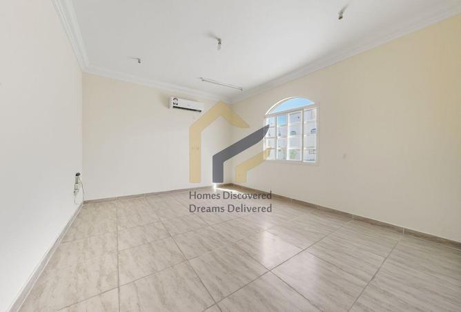 945606 - Property Image 3