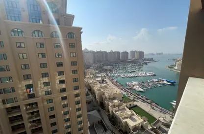 Apartment - 1 Bedroom - 2 Bathrooms for rent in Tower 18 - Porto Arabia - The Pearl Island - Doha