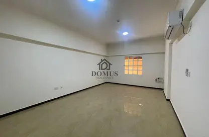 Apartment - 2 Bedrooms - 2 Bathrooms for rent in Al Zubair Bakkar Street - Al Sadd - Doha