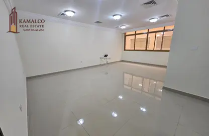 Apartment - 2 Bedrooms - 2 Bathrooms for rent in Al Sadd - Al Sadd - Doha