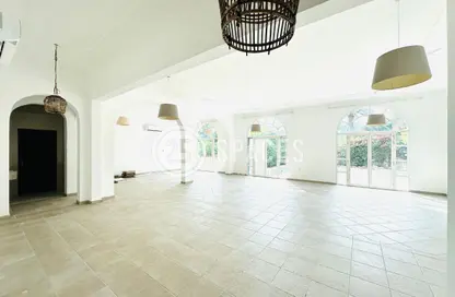 فيلا - 4 غرف نوم - 5 حمامات للايجار في فلل واست باي لاغون - وست باي لاجون - بحيرة وست لاجون - الدوحة