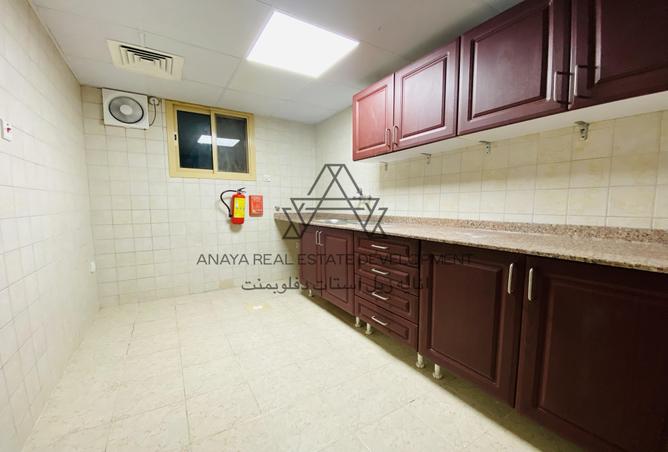 930109 - Property Image 3