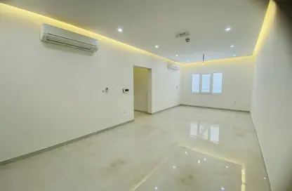 Apartment - 2 Bedrooms - 3 Bathrooms for rent in Al Gharrafa - Al Gharrafa - Doha