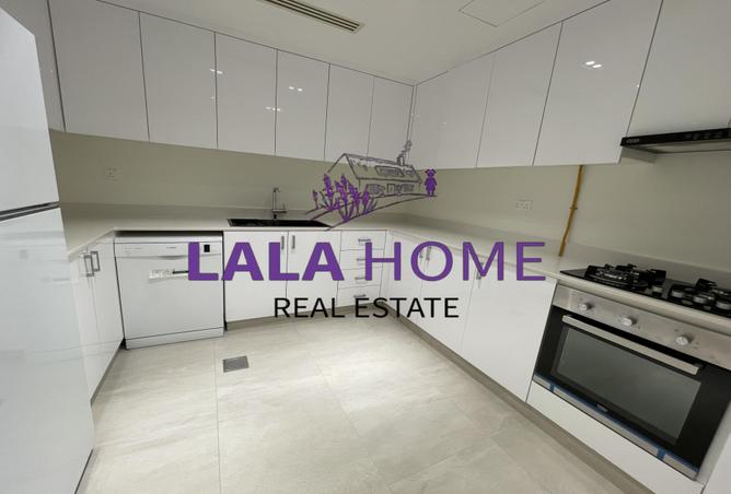 974425 - Property Image 3