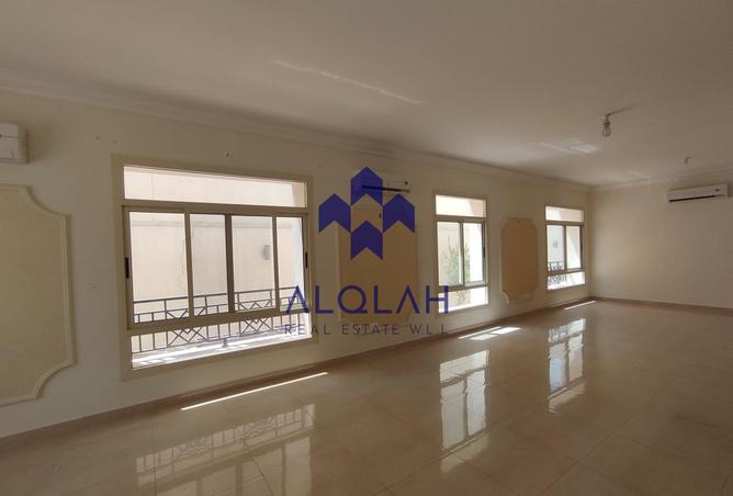 925064 - Property Image 3