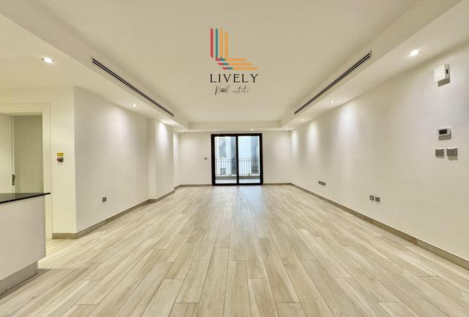 960143 - Property Image 2