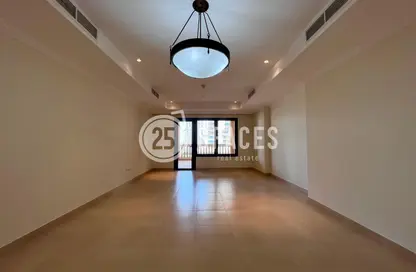 Apartment - 1 Bedroom - 2 Bathrooms for rent in West Porto Drive - Porto Arabia - The Pearl Island - Doha