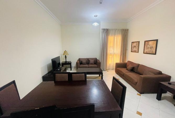 960907 - Property Image 2