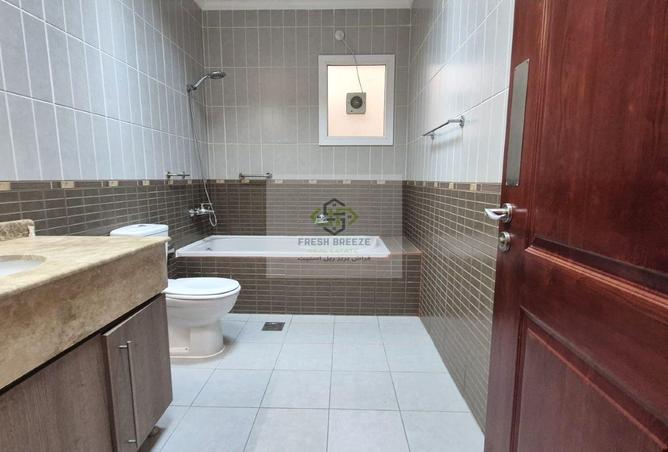 923179 - Property Image 3