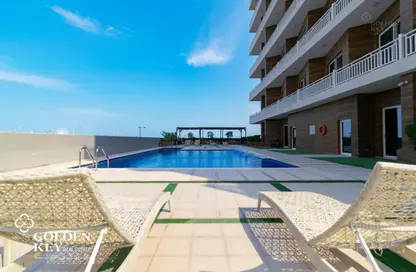 Apartment - 1 Bedroom - 2 Bathrooms for rent in Marina Tower 02 - Marina District - Lusail