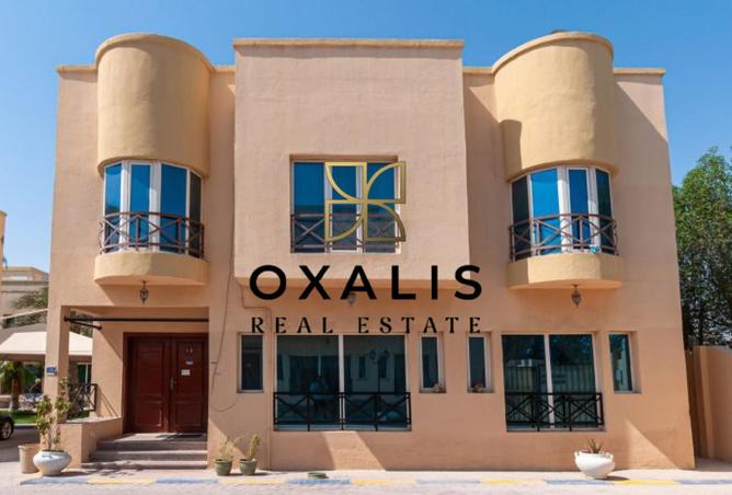 978584 - Property Image 2