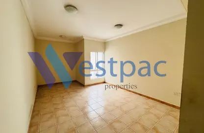 شقة - 2 غرف نوم - 3 حمامات للايجار في شارع السد - السد - الدوحة