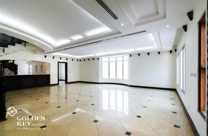 Villa - 4 Bedrooms - 5 Bathrooms for rent in West Bay Lagoon Street - West Bay Lagoon - Doha