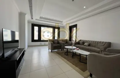 Apartment - 2 Bedrooms - 3 Bathrooms for sale in East Porto Drive - Porto Arabia - The Pearl Island - Doha