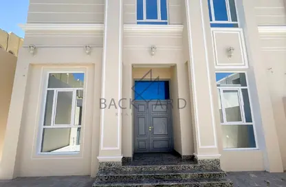 Apartment - 5 Bedrooms - 5 Bathrooms for rent in Sumaysimah - Sumaysimah - Al Khor