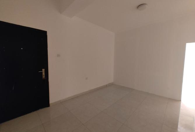 984288 - Property Image 3