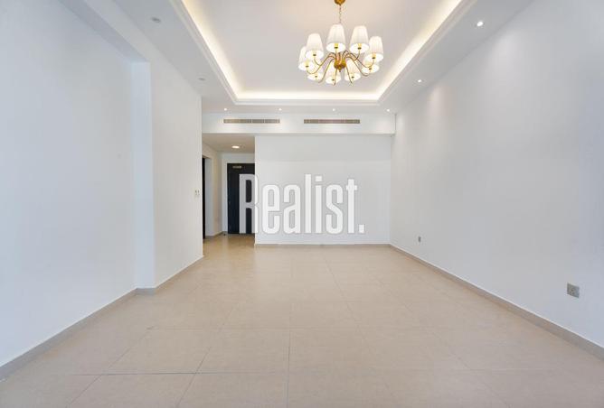 952842 - Property Image 2