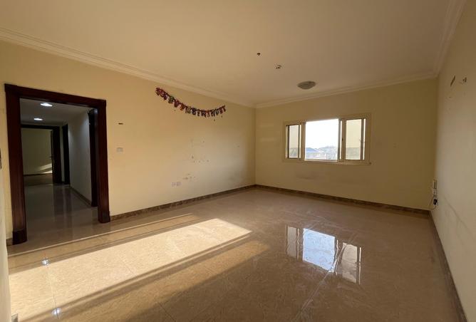 970013 - Property Image 2