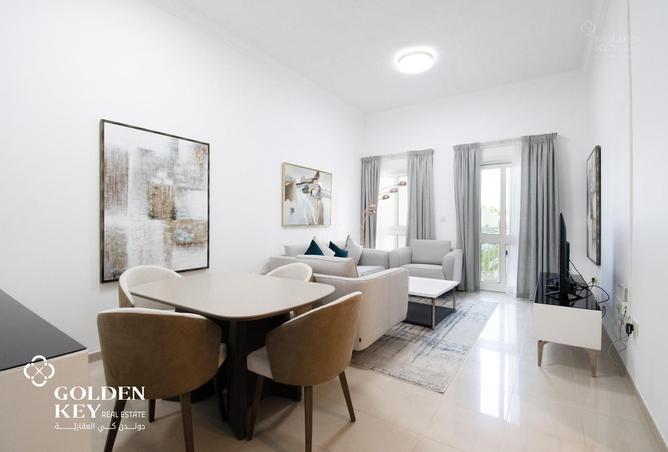 989904 - Property Main Image